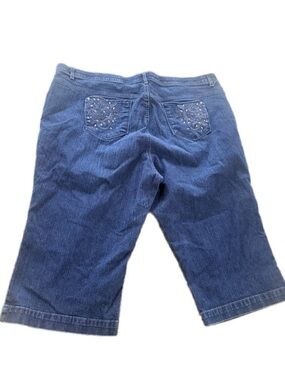 Gloria Vanderbilt Embellished Back-Pocket Cropped Denim Jeans